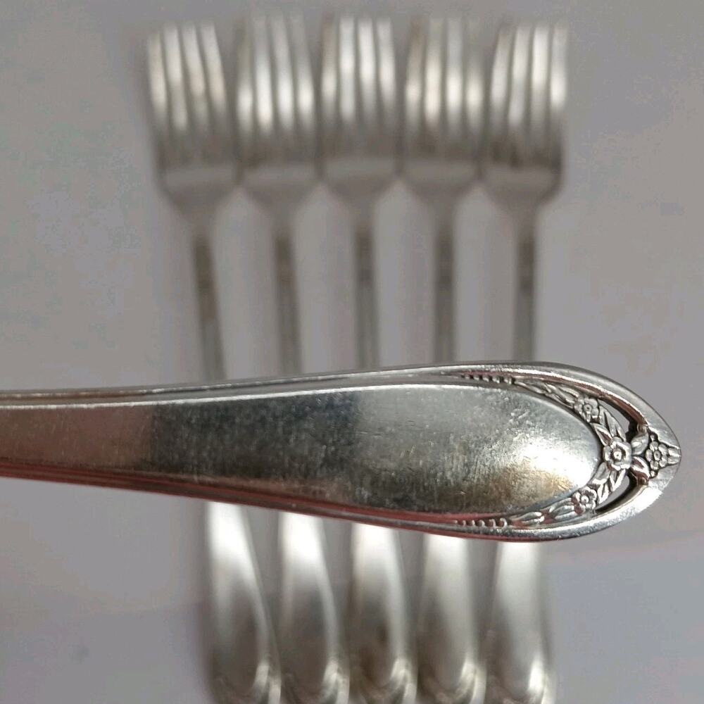 6 DF 1847 Rogers Bros IS International Silver Plate Lovelace Dinner Forks